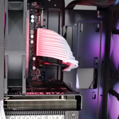 PREORDER - Računalo EPOCH Triton / Core Ultra 5 245K, 32GB DDR5, 2TB SSD NVMe, nVidia GeForce RTX 5060 Ti 16GB, WiFi, Windows 11, crno