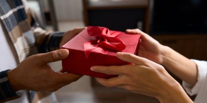 Prikažite detalje za Pokloni-prvi dio