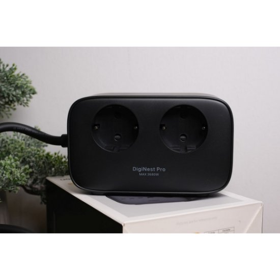 Kućni punjač UGREEN DigiNest Pro, 100W GaN, USB-A, 3XUSB-C, 2Xschuko, crno-sivi