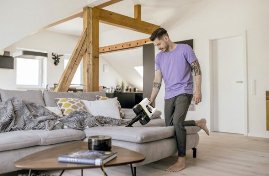 Usisavač KARCHER VC 4 Cordless myHome, 21,6 V, 30min, 650ml, štapni, bijeli