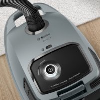Usisavač BOSCH Serie 6 BGB6X330, 600W, s vrećicom, sivi