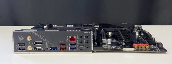 RABLJENI - Matična ploča GIGABYTE B550 Aorus Elite AX, AMD B550, DDR4, ATX, s. AM4
