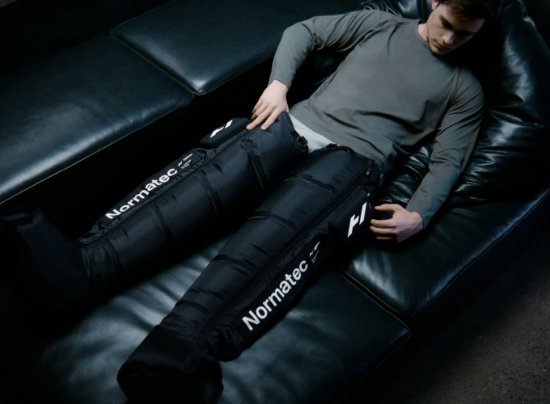 Uređaj za masažu HYPERICE Normatec Elite